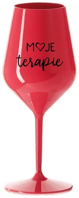 MOJE TERAPIE - červená nerozbitná sklenička na víno 470 ml